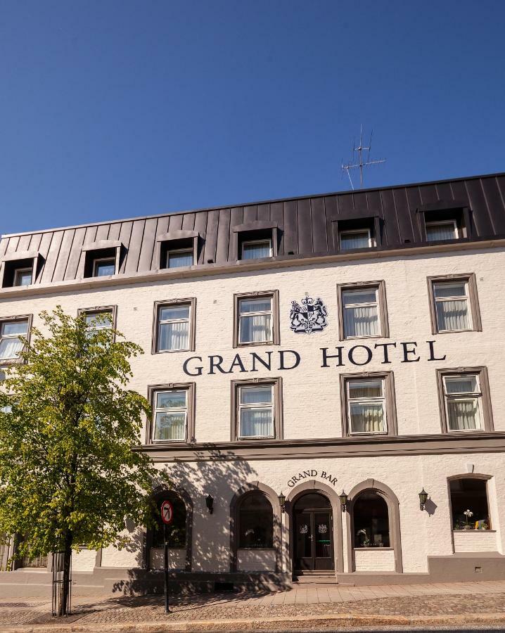 Grand Hotel Arendal - Unike Hoteller Exterior foto